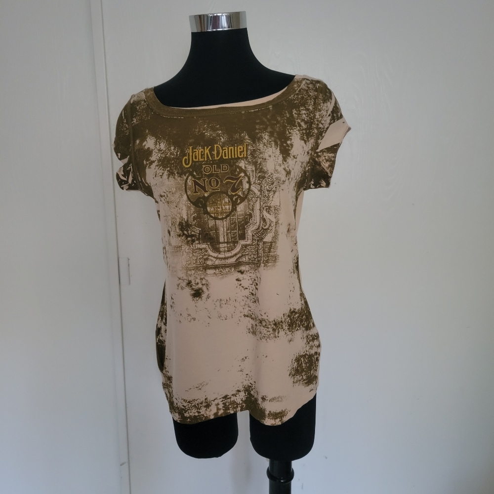 Jack Daniel's brown T-shirt size L front logo